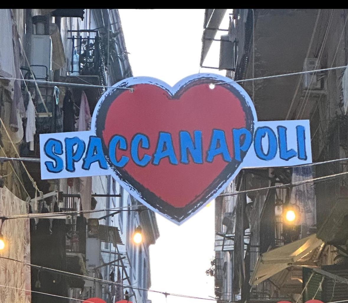 La Casa Di Patta A Spaccanapoli Napoli